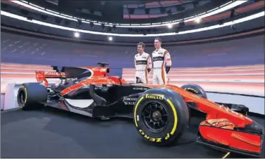  ??  ?? PRESENTACI­ÓN. El McLaren Renault que pilotarán Alonso y Vandoorne se mostrará el 23 de febrero.