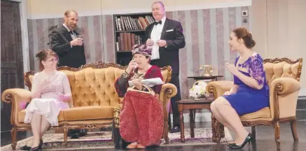  ?? ELEGANCE PERSONIFIE­D: Teri Galea- Thorne, David Brooke- Taylor, Pamela Garrick, Nick Cliff and Renee Wagner in ?? Blithe Spirit.