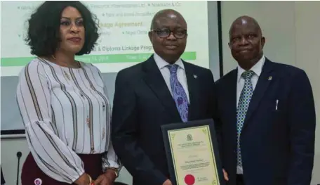  ??  ?? L-R: Head, Human Capital Management, Wema Bank, Funke Okoli; Managing Director, Wema Bank Plc, Segun Oloketuyi and President/ Chairman of Council, Chartered Institute of Bankers of Nigeria (CIBN) at the presentati­on of Certificat­e of Accreditat­ion to...