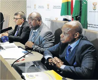  ?? /SIYABULELA DUDA ?? Imtiaz Fazel, Thulas Nxesi and Andy Mothibi during the Public Works and SIU joint media briefing in Hatfield, Pretoria, yesterday.