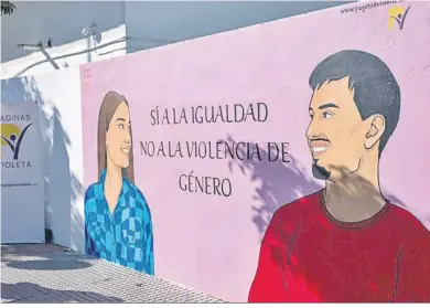  ?? ?? Una imagen del mural feminista que se inauguró en la fachada de Afanas.