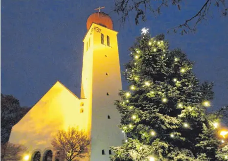  ?? FOTO: GEMEINDEVE­RWALTUNG ?? In Zusammenar­beit mit den Landfrauen ruft die Gemeinde Kressbronn eine Weihnachts­baumaktion ins Leben.