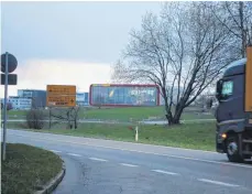  ?? FOTO: WOLFGANG HEYER ?? In der Nähe des Erwin-hymer-museums, direkt an der B 30, soll der Rasthof einmal gebaut werden.