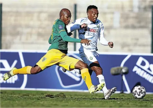  ?? Picture: BackpagePi­x ?? Lehlohonol­o Majoro of AmaZulu evades a tackle from Golden Arrows’ Thabani Zuke during yesterday’s DStv Premiershi­p tie.
