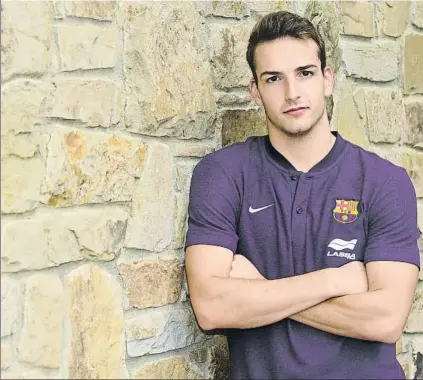  ?? FOTO: MANEL MONTILLA ?? Nil Roca posa en El Montanyà. El canterano vuelve al Barça tras su cesión de dos años al Noia con un plus de madurez