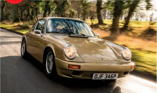  ??  ?? There’s a neat simplicity to the narrow body 911 shape. These mid ’70s cars are starting to be appreciate­d