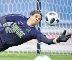  ?? AFP ?? Flugbereit für den fünffachen Weltmeiste­r: Yann Sommer.