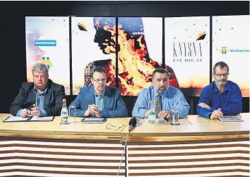  ?? Photo: Rozier van Tonder ?? From left: AfriForum Trauma head Nantes Kelder (left), deputy CEO Ernst Roets, Dr David Klatzow and AfriForum spokespers­on Reint Dykema during the media conference on August 22.