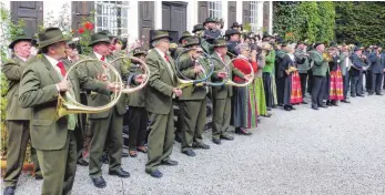  ?? FOTO: WOLFGANG FATH ?? Der gemeinsame­r Bläserchor unter der Leitung von Wolfgang Stadelmaie­r.