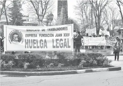  ??  ?? DESDE LA DIRECCIÓN de la fundación, llaman a realizar un trabajo en equipo, para así terminar con esta huelga, que afecta a todos.