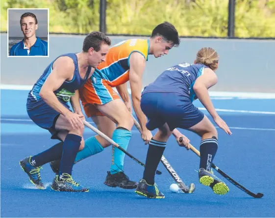  ?? Picture: MIKE BATTERHAM ?? Roosters player Lachie Cope-Williams is sandwiched by two Burleigh rivals at Labrador. And (inset) Burleigh coach Josh McRae.