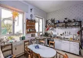  ??  ?? Alltagsleb­en: In dieser Küche hat schon Friederike Fliedner für ihre Kinderscha­r gekocht.