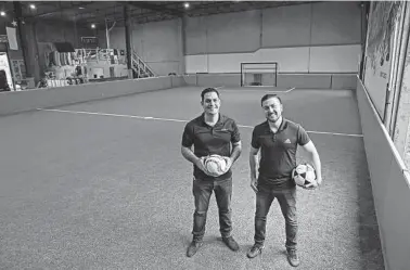  ?? Jerry Lara / Staff photograph­er ?? Zweatit owners Jacobo Rivera, 36, left, and Alejandro Campos, 33,opened their field in 2019.