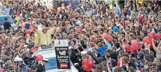  ?? Photo: FAIRFAX NZ ?? Magic moment: A quarter of a million Wellington­ians turned out to cheer Peter Blake and Team New Zealand after their historic America’s Cup win in 1995.