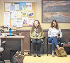  ?? Beth Dubber Netf lix ?? KATHERINE LANGFORD, left, and Alisha Boe in the series “13 Reasons Why.”