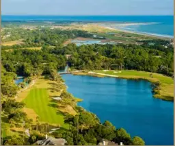  ??  ?? The Sanctuary at Kiawah Island Golf Resort