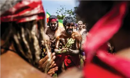  ??  ?? Dancers perform at the Yabun festival, an annual celebratio­n of Aboriginal and Torres Strait Islander culture, in Sydney on 26 January. Both the Australian anthem and Australia Day remain contentiou­s reminders of Australia’s colonial past and there has been pressure for change. Photograph: Jenny Evans/Getty Images