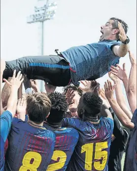  ?? FOTO: JOAN LANUZA ?? Franc Artiga ha celebrado la Liga con el Cadete A y el Juvenil B en pocos días