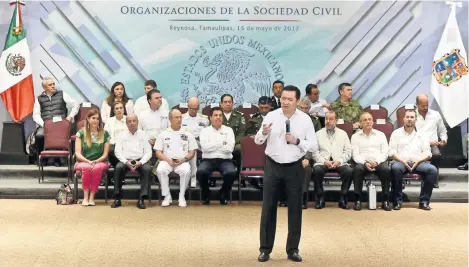  ??  ?? El secretario de Gobernació­n, Miguel Ángel Osorio Chong, se reunió con empresario­s en Tamaulipas, donde habló sobre la seguridad en el estado.