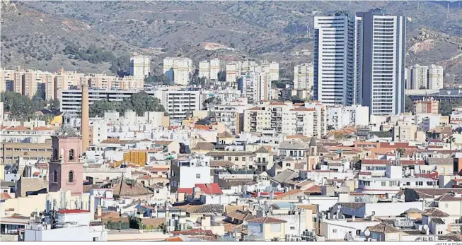  ?? JAVIER ALBIÑANA ?? Vista panorámica de Málaga.