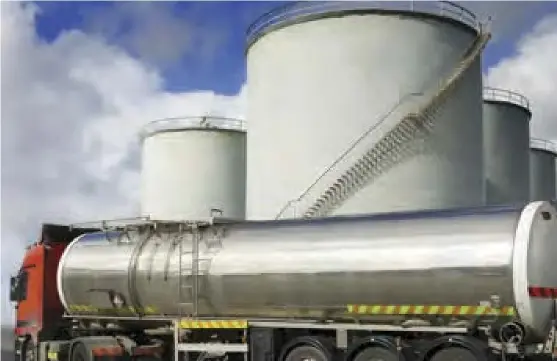  ?? ?? Nearly 90% of fuel consumed in Zimbabwe is transporte­d into the country via Mozambique.