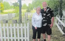  ?? GORD HOWARD
THE NIAGARA FALLS REVIEW ?? After they moved into their Detenbeck Road home in Niagara Falls, Dianne and Barry Munro restored the abandoned pioneer cemetery on their property.