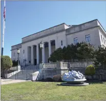  ?? TRENTONIAN FILE PHOTO ?? The Trenton War Memorial building.