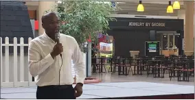  ?? KEVIN MARTIN — THE MORNING JOURNAL FILE ?? Then Elyria mayoral candidate Frank Whitfield, now mayor, introduces on Aug. 22his economic transforma­tion plan at Midway Mall.