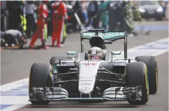  ??  ?? Les enjeux sont grands alors que Lewis Hamilton est à la recherche d’un quatrième championna­t des pilotes. - Archives