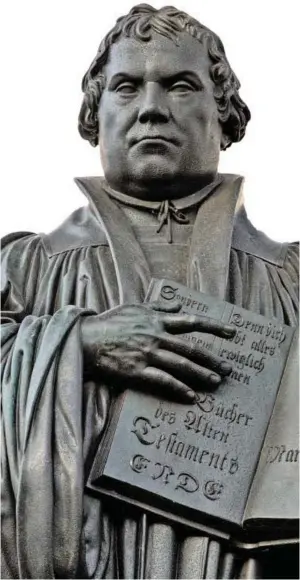  ?? BILD: SN/DPA ?? Martin Luther veränderte Europa (Denkmal in Wittenberg).