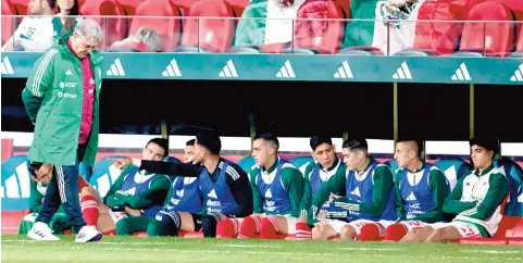  ?? ?? Gran cantidad de críticas ha recibido Gerardo Martino a lo largo de su etapa como entrenador de la Selección de México.