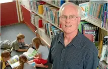  ??  ?? Falling literacy rankings for New Zealand children are not surprising given gaps in teacher training, says Professor James Chapman.