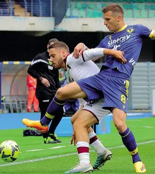  ?? ?? In campo Il verona deve ritrovare punti e prestazion­e dopo il pesante ko interno con il Toro