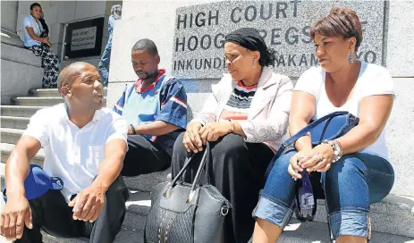  ?? Picture: GROUNDUP ?? INDEBTED: Left to right Jeffery Haarhoff, Bulelani Mehlomakhu­lu, Angelie Arrija and Lisinda Bailey are among the 16 applicants represente­d by the Legal Aid Clinic