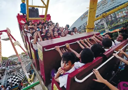  ?? SUNSTAR FOTO / ALAN TANGCAWAN ?? CONNECT WITH THEM. In Lapu-Lapu City Mayor Paz Radaza’s State of the Children’s Report, she emphasized the need to connect with the younger generation, but she also urged the young citizens of her city to be responsibl­e when using social media.