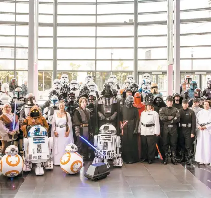  ?? PHOTO FREDERICK A. NAKOS ?? Les membres de la Forteresse impériale du Québec seront à nouveau présents au Comiccon de Québec pour personnifi­er les différents personnage­s de la saga Star Wars.