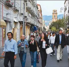  ?? Rick Steves’ Europe/RICK STEVES ?? All of Sorrento turns out to enjoy the evening passeggiat­a, Italy’s ritual promenade.