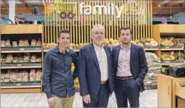  ?? EE ?? De izda. a dcha: Josep, José y Carles Canet, fundadores de Family Cash.