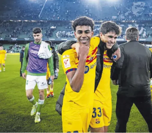  ?? // FCB ?? Lamine Yamal y Pau Cubarsí, tras el partido en el Benito Villamarín