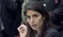  ??  ?? Sindaca Virginia Raggi