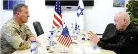 ?? ?? Acto.
Michael Erik Kurilla, del Centcom, y el ministro de Defensa israelí, Yoav Gallant.