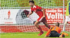  ?? FOTO: JOSEF KOPF ?? Sergen Leyla und der FC Wangen wollen ihre gute Heimserie auch gegen den TSV Ilshofen ausbauen.