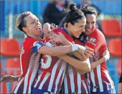  ??  ?? EL LÍDER. El Atlético recibe al Sevilla en el Cerro del Espino.