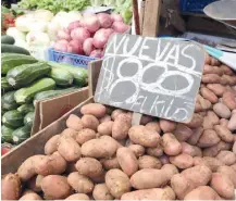  ?? AGENCIAUNO ?? Tras varias alzas, las papas bajaron 16% en diciembre. /