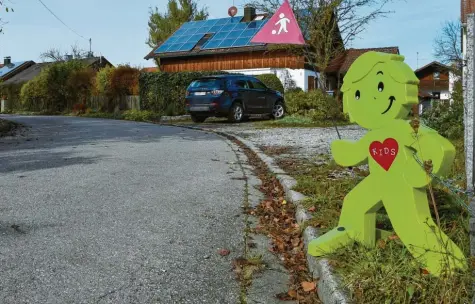  ?? Foto: Thorsten Jordan ?? Unter anderem in der Margareten­straße in Schwifting sollen Autofahrer künftig deutlich langsamer fahren. Dort befindet sich auch der Kindergart­en.