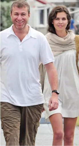  ??  ?? Split: Roman Abramovich and third wife Dasha