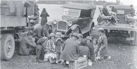  ??  ?? Families at the Southport Regatta in January of 1935.