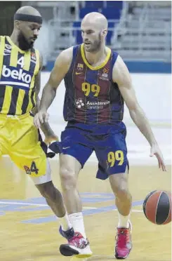  ?? // AFP ?? Calathes y el Barça lograron un gran triunfo en Estambul y la primera plaza