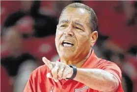  ?? Eric Christian Smith / Contributo­r ?? Houston coach Kelvin Sampson signed three players Wednesday that he says fit the Cougars’ program because of their qualities, not their recruiting rankings.