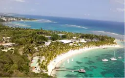  ??  ?? clubmed.fr/la-caravelle Avant de rejoindre St Barth volez avec XL Airways de Paris à Pointe-à-Pitre. Profitez d’un arrêt au Club Med La Caravelle : un village entre ciel et terre, qui vous invite au farniente dans la douceur de vivre créole sur la plus belle plage de Guadeloupe.